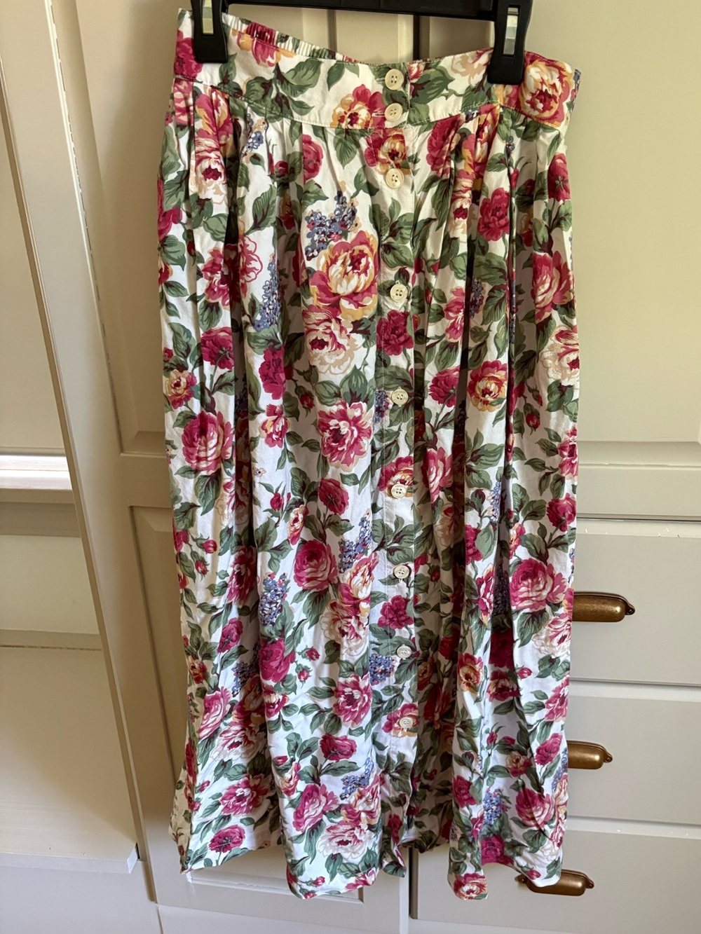 Vintage Floral Button-Front Midi Skirt - White with Pink Rose Print